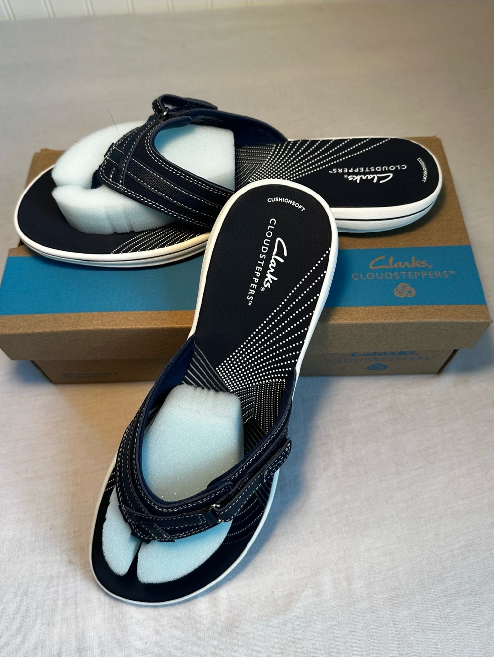 Clarks Cloudsteppers Navy Blue Women's Cushioned Thong Sandals
